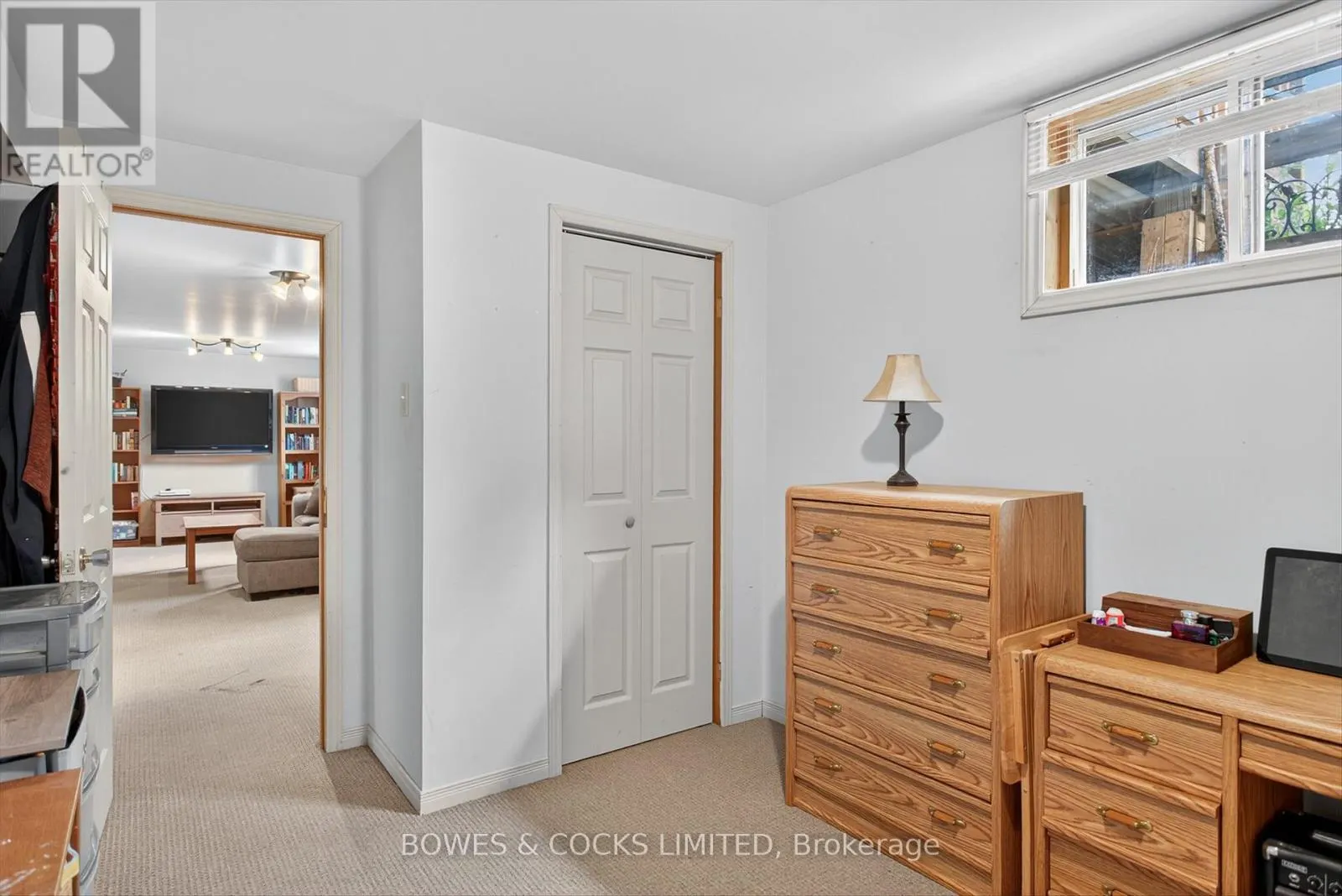 1349 TUDOR CRESCENT