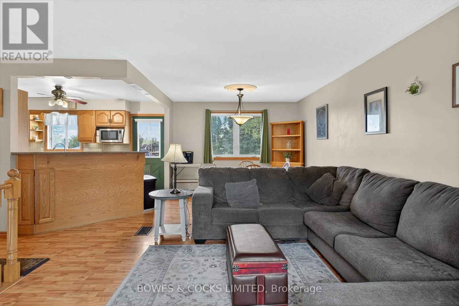 1349 TUDOR CRESCENT