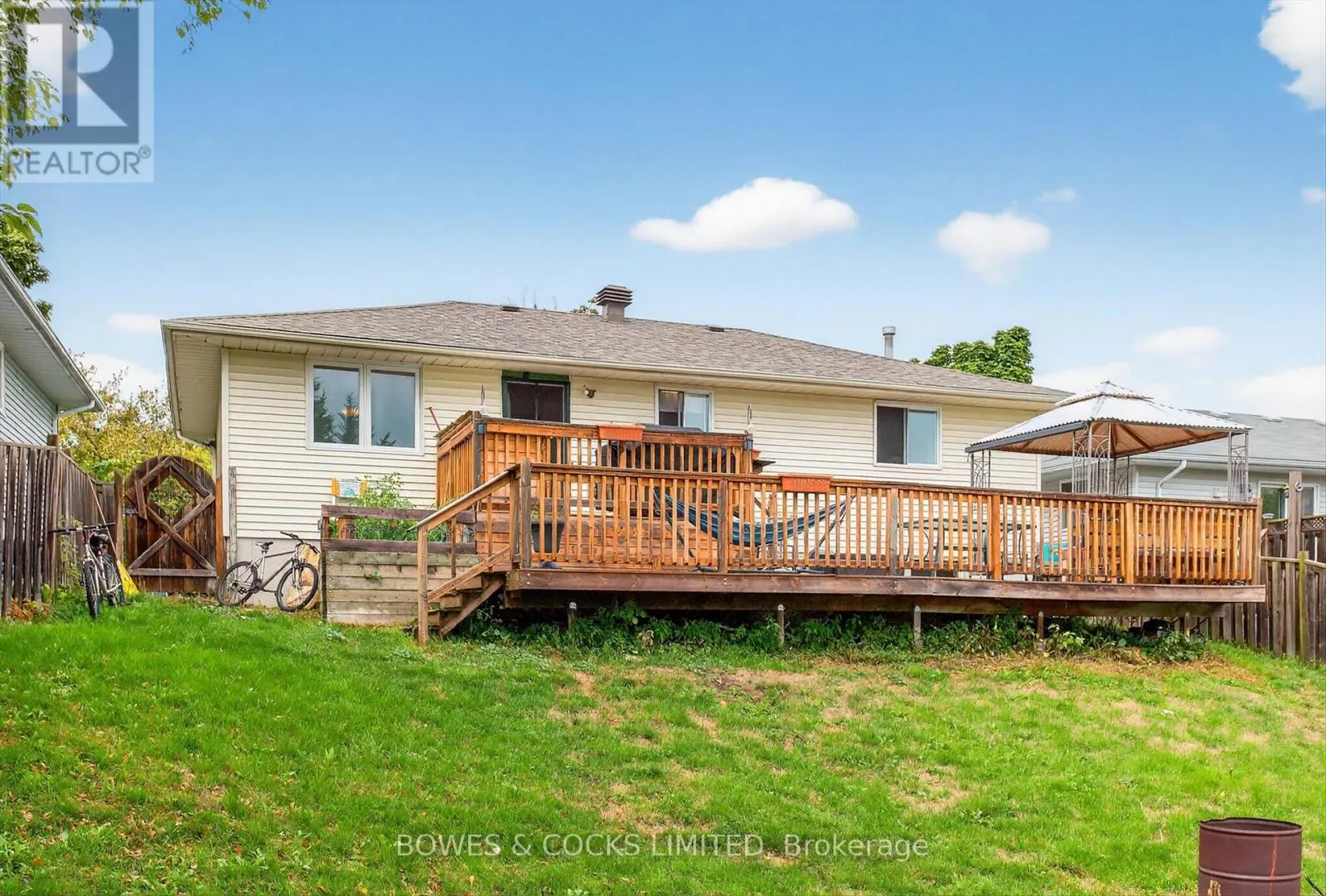 1349 TUDOR CRESCENT