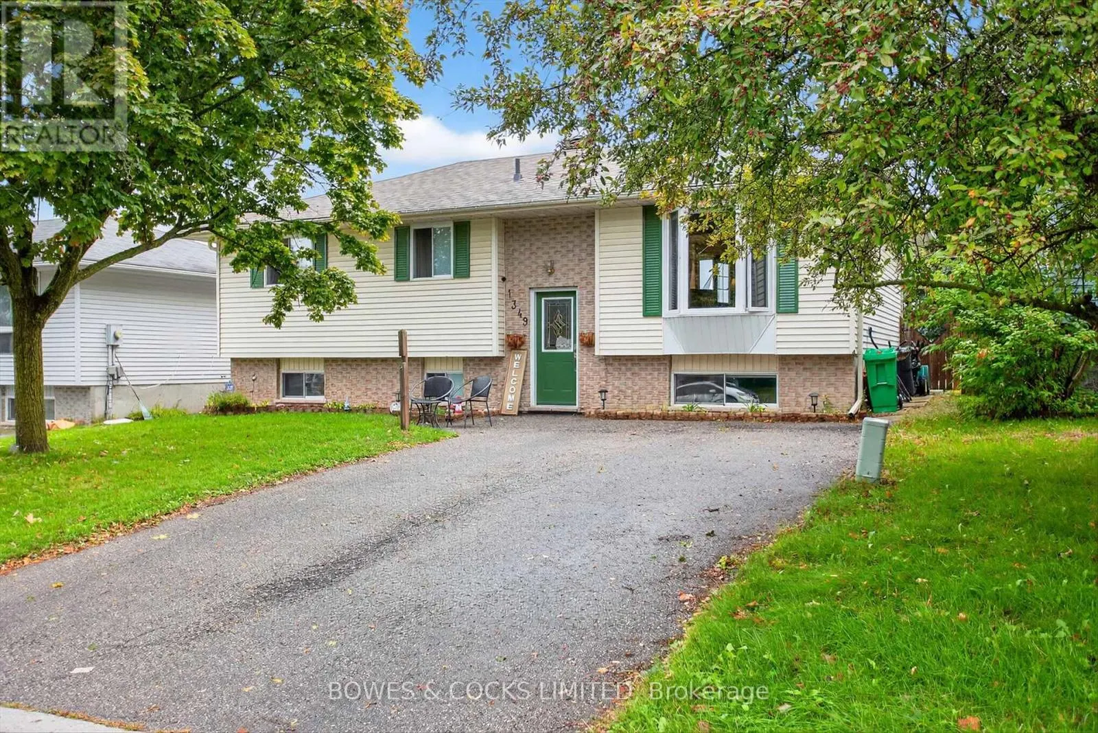 1349 TUDOR CRESCENT