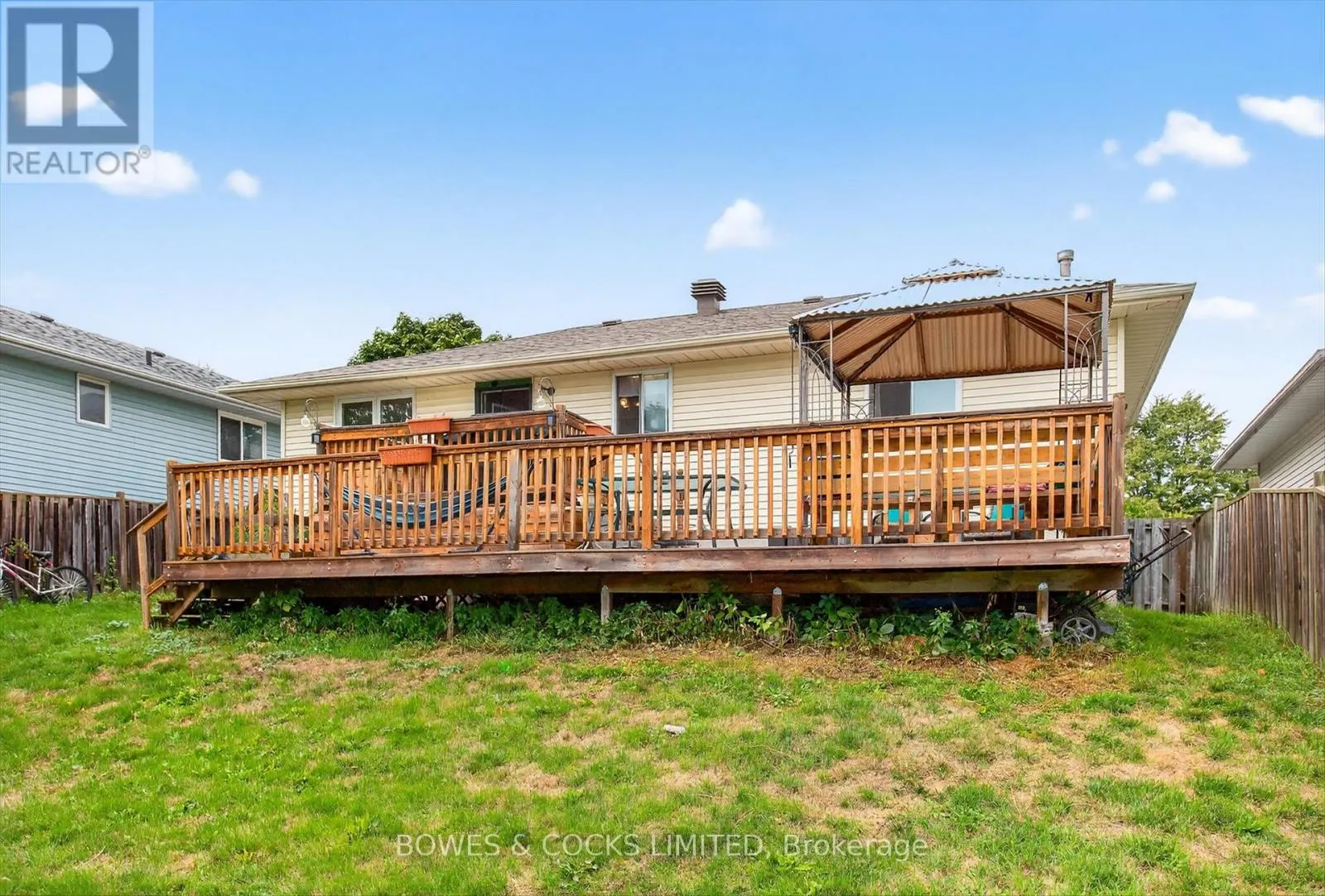 1349 TUDOR CRESCENT