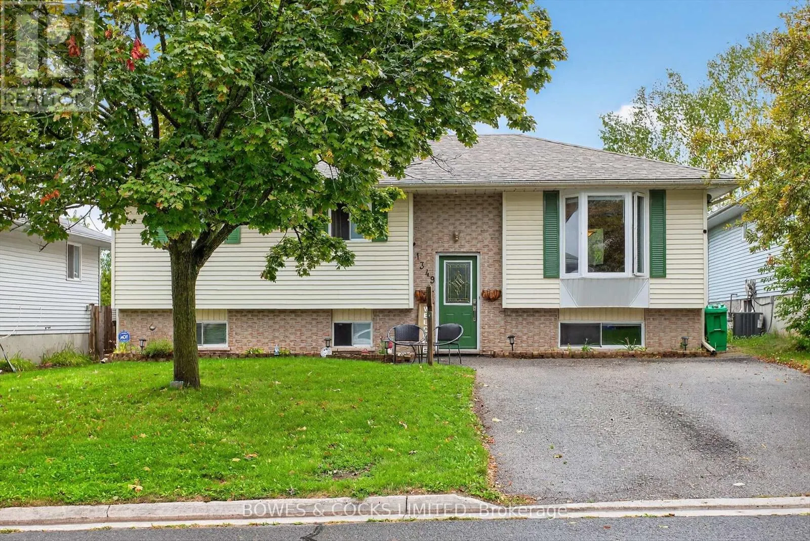 1349 TUDOR CRESCENT