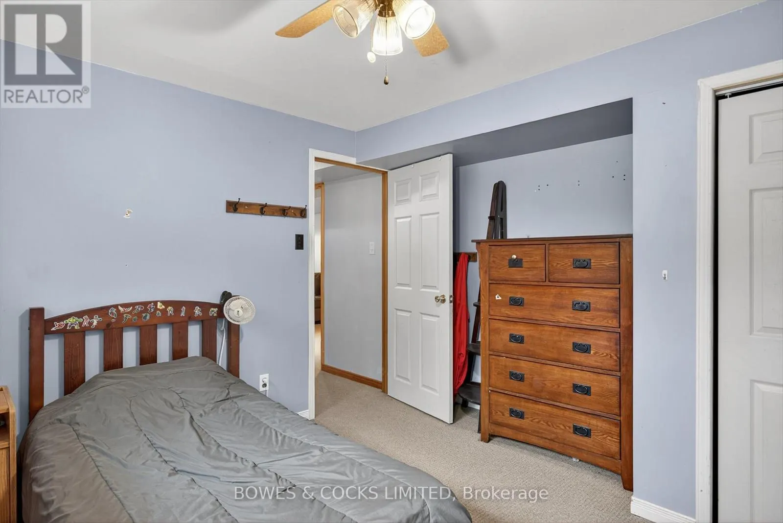 1349 TUDOR CRESCENT
