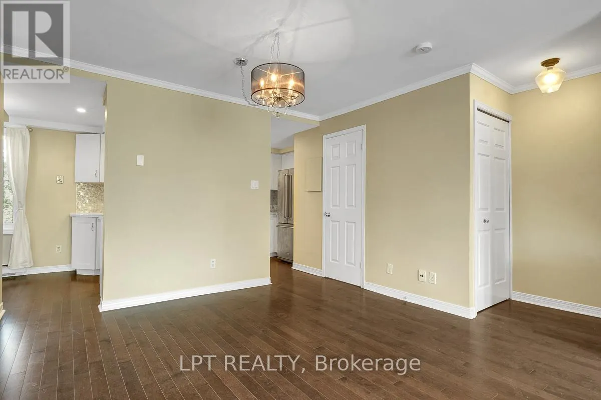 13 - 1121 BAVLIE AVENUE