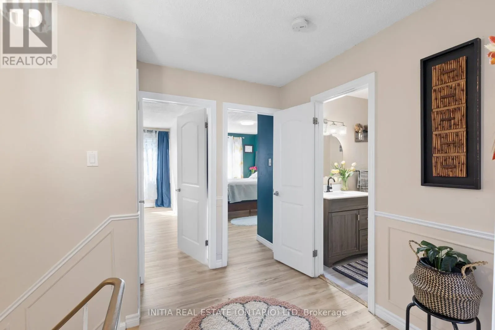 16 - 700 OSGOODE DRIVE, #16