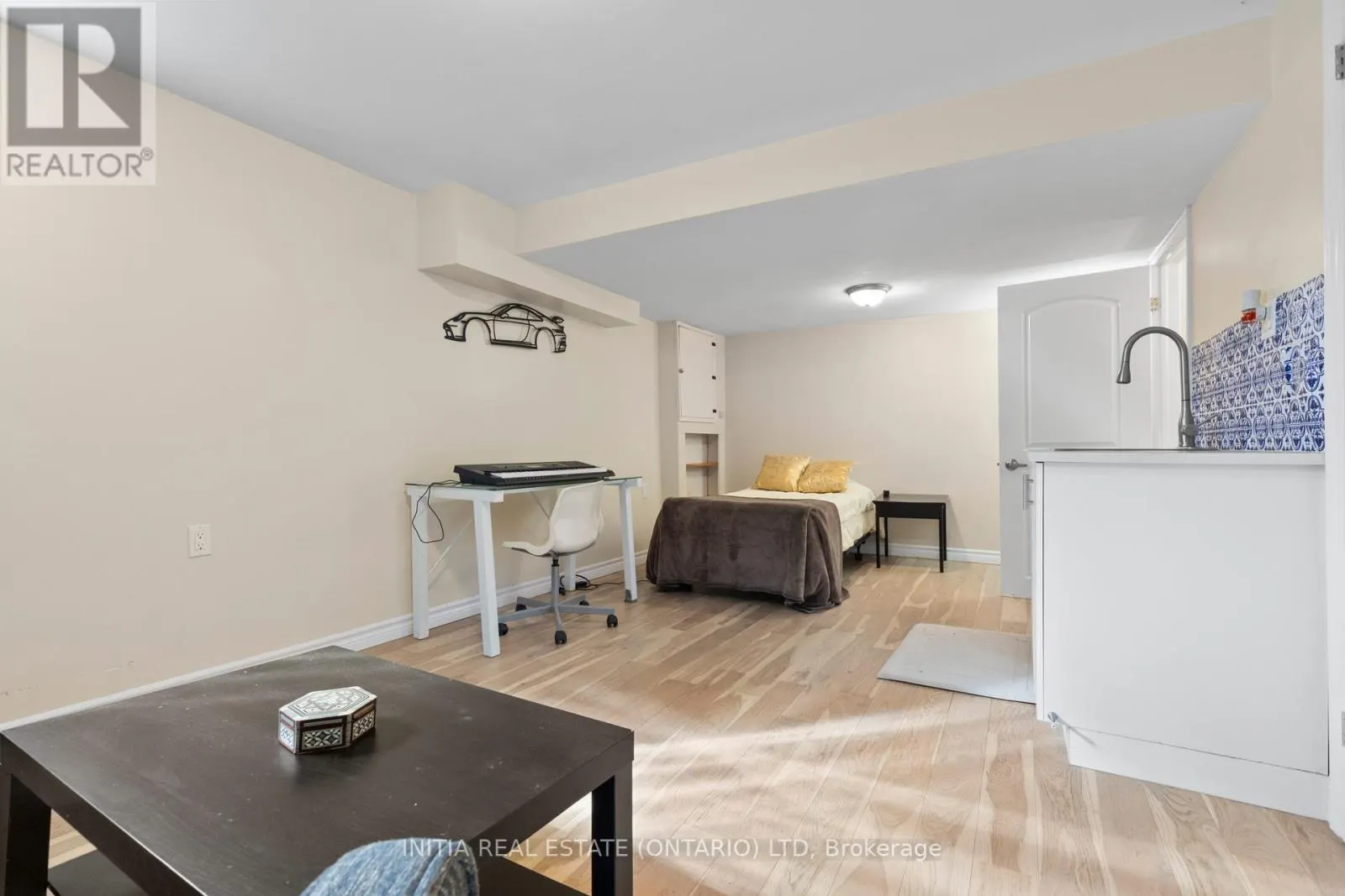 16 - 700 OSGOODE DRIVE, #16