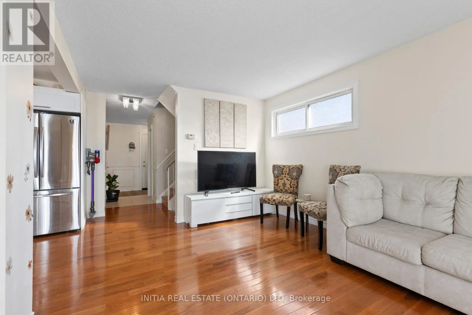 16 - 700 OSGOODE DRIVE, #16