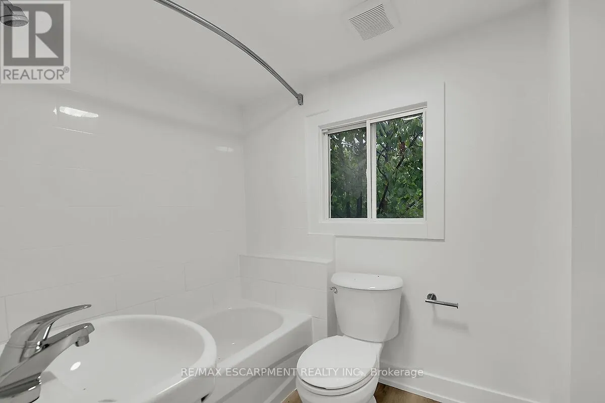 34 RYKERT STREET
