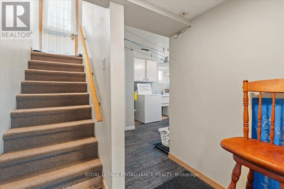 356 DUFFERIN AVENUE