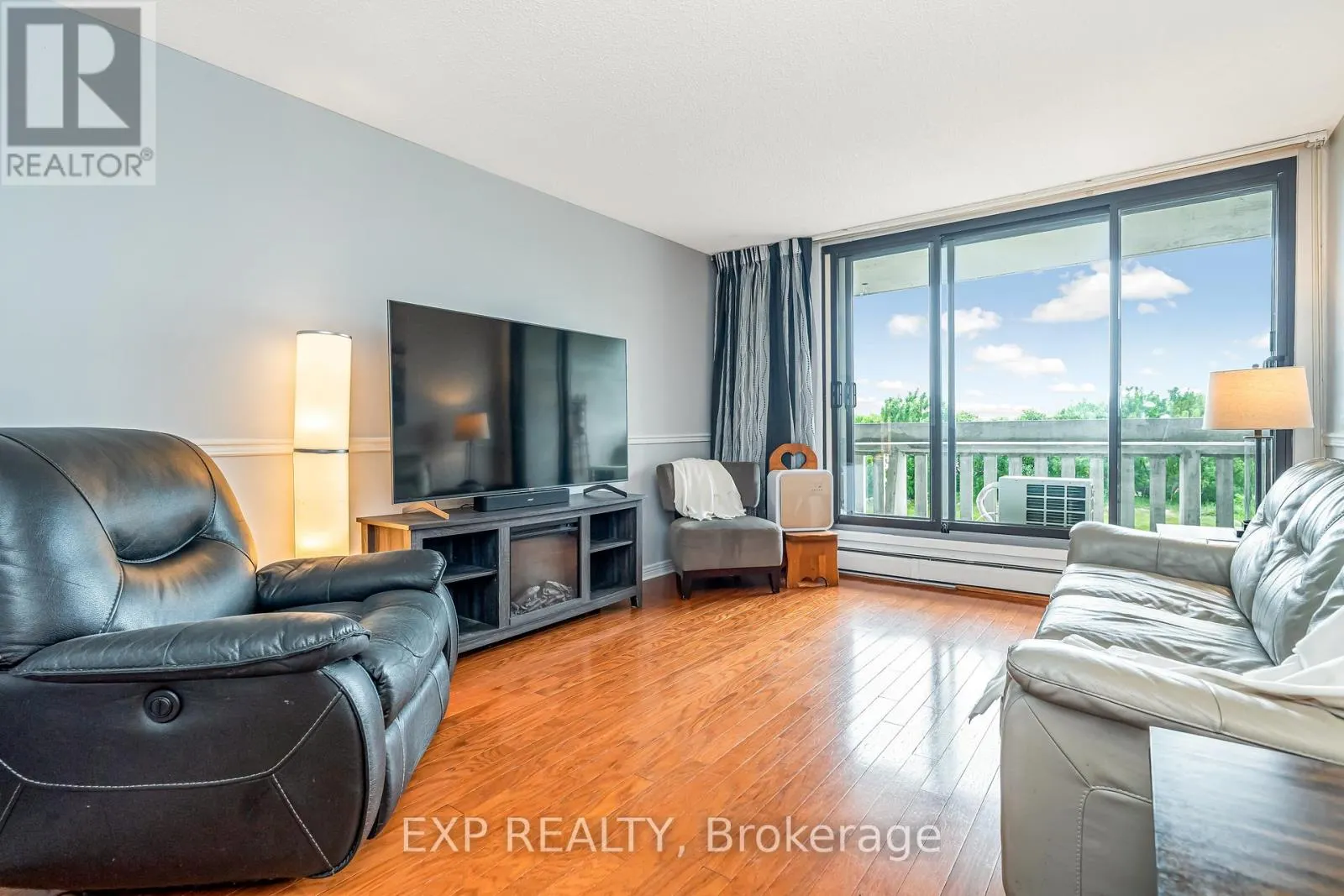101 - 415 GREENVIEW AVENUE