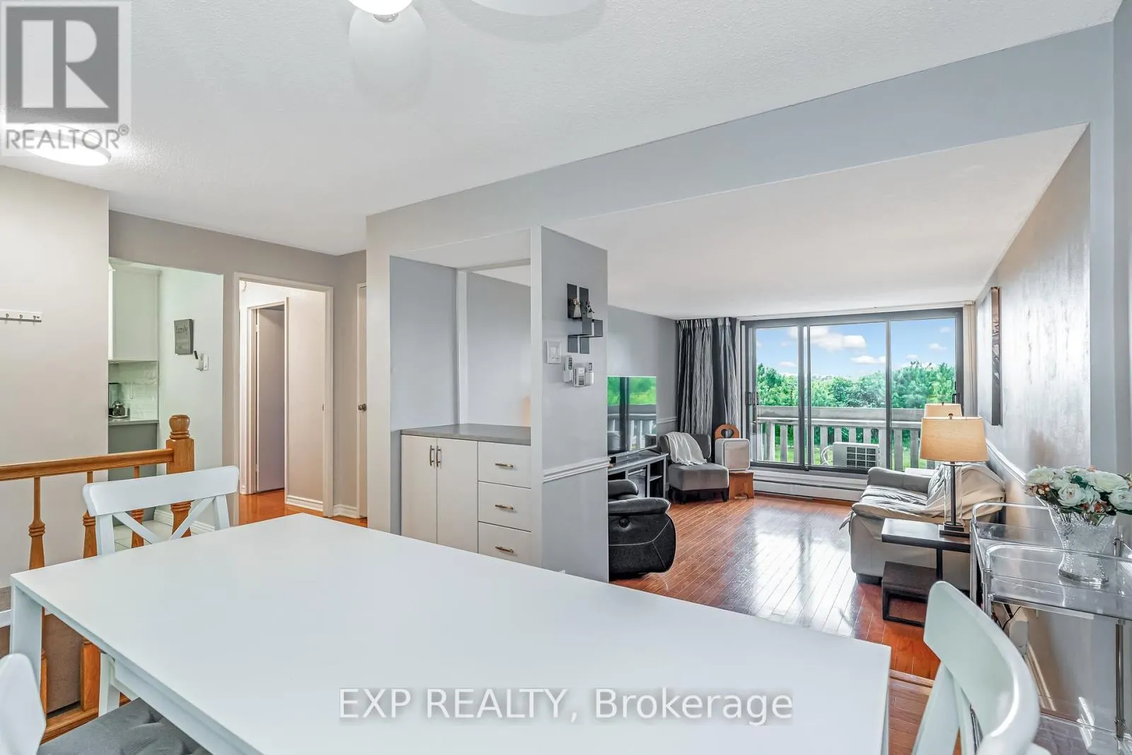 101 - 415 GREENVIEW AVENUE