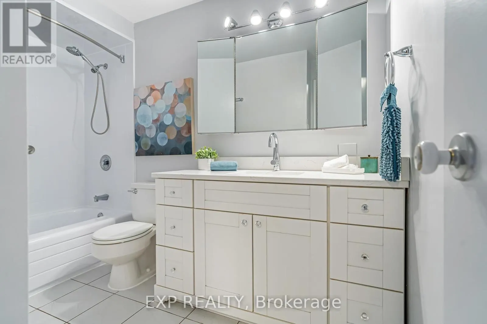 101 - 415 GREENVIEW AVENUE