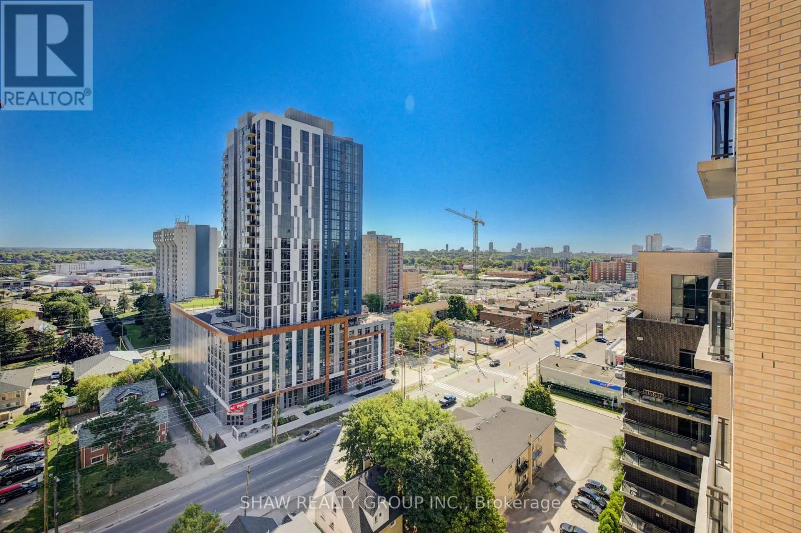 1203 - 318 SPRUCE STREET