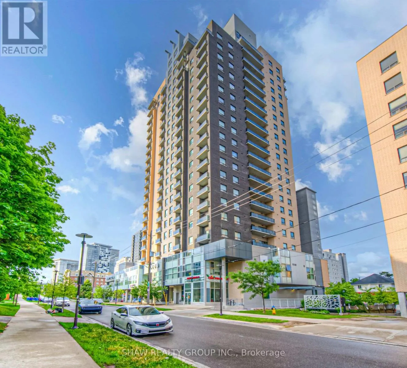 1203 - 318 SPRUCE STREET