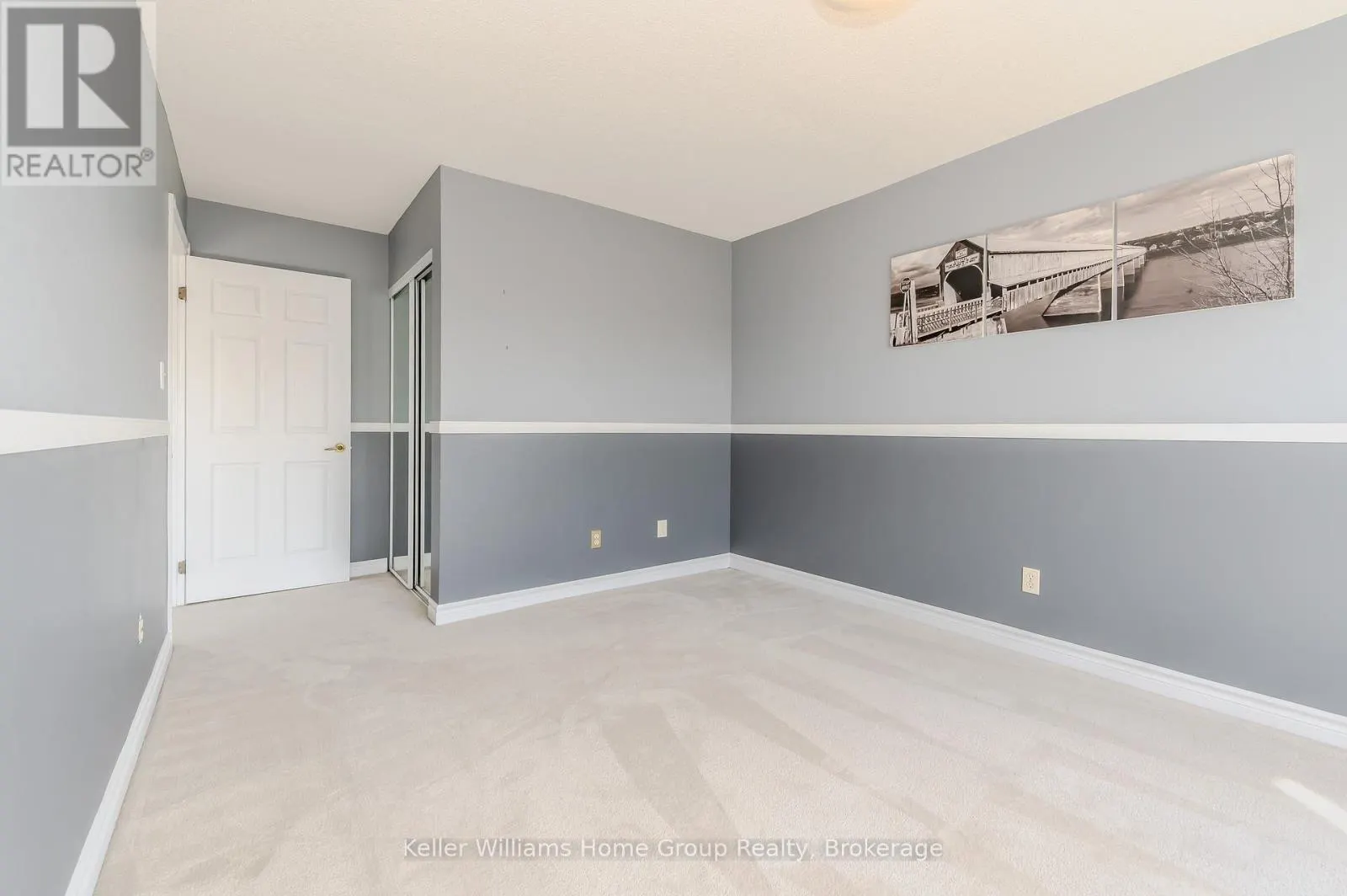 1008 - 237 KING STREET W, #1008