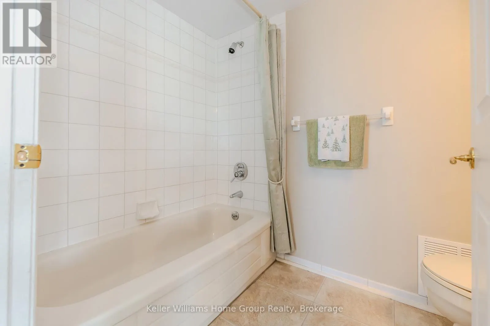 1008 - 237 KING STREET W, #1008