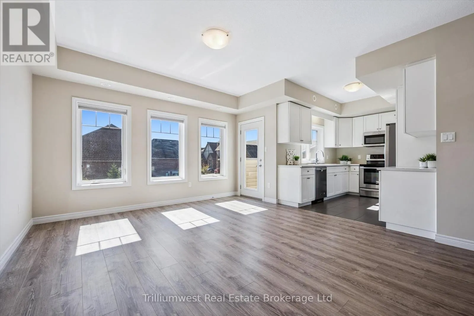 13 - 39 KAY CRESCENT, #13