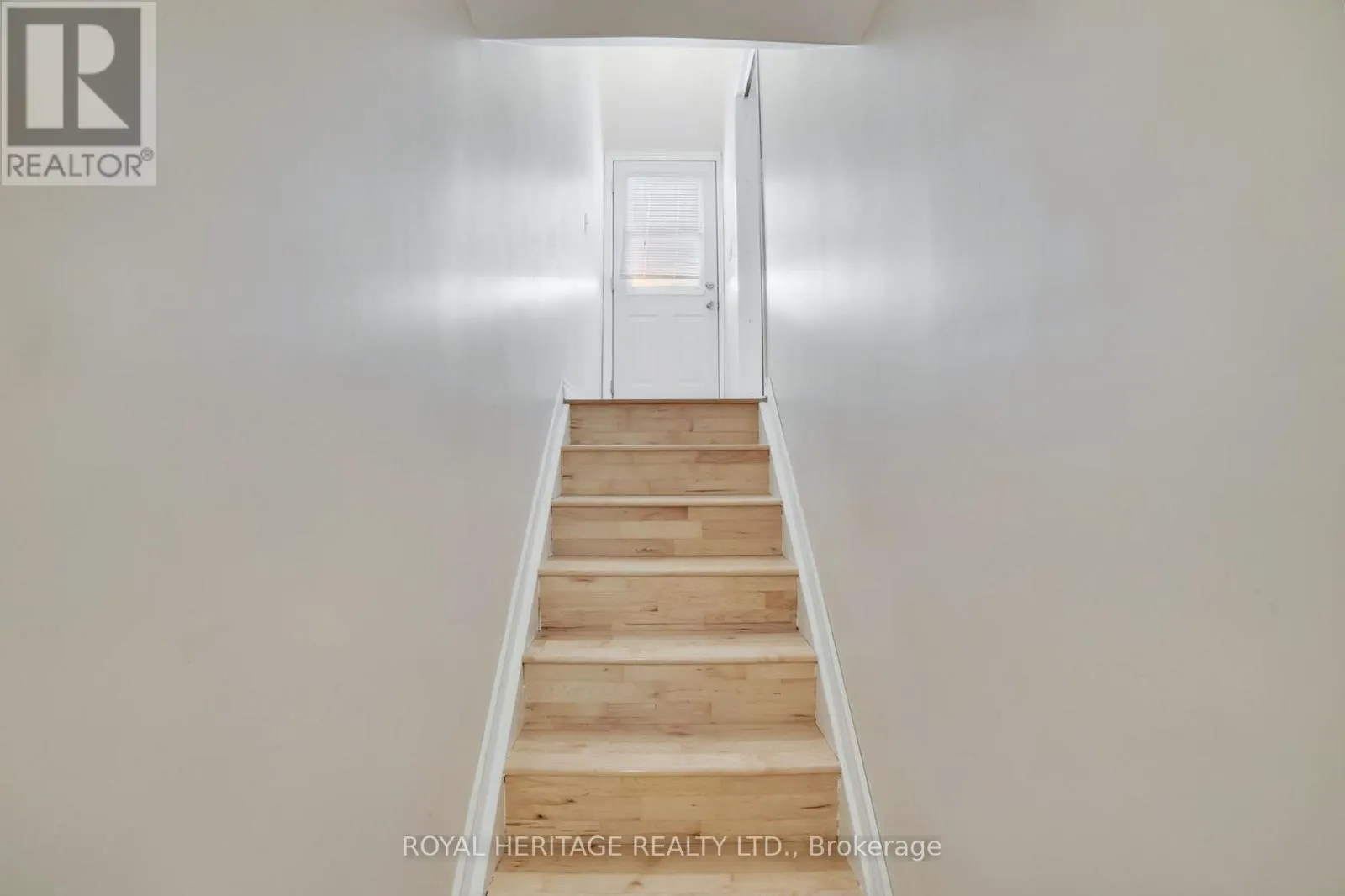 61 1/2 EASTBURY DRIVE