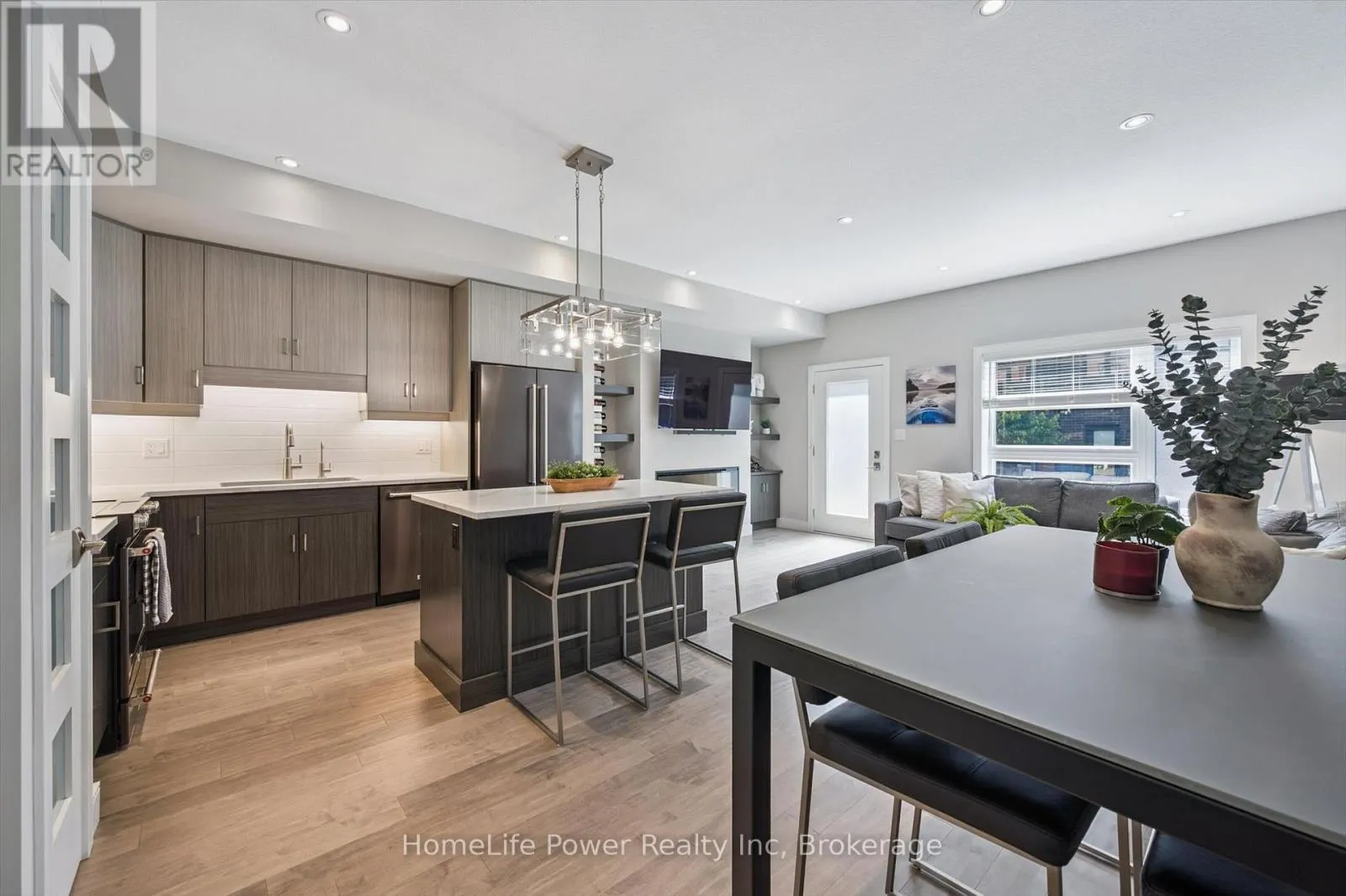 106 - 60 ARKELL ROAD, #106