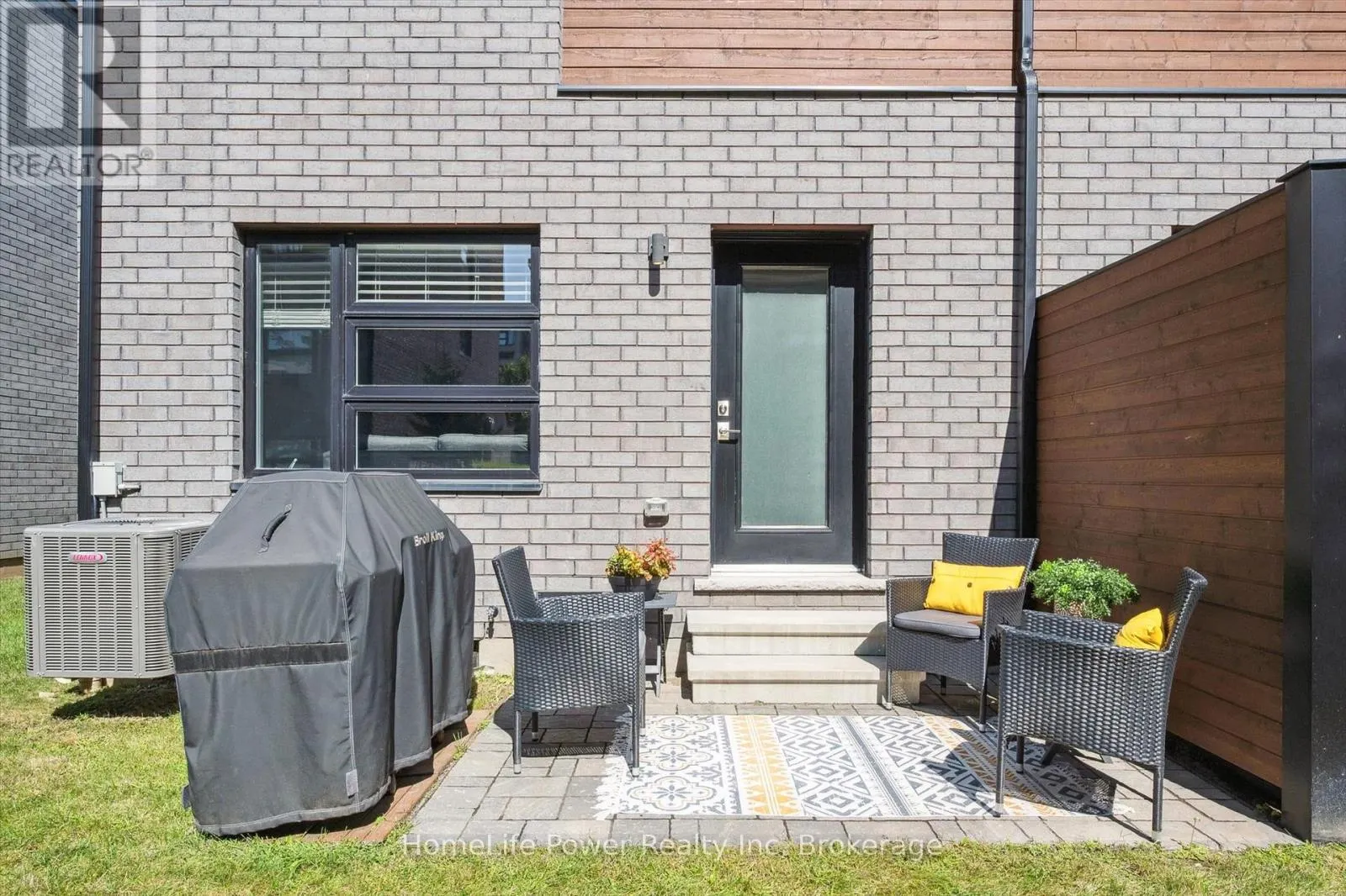 106 - 60 ARKELL ROAD, #106