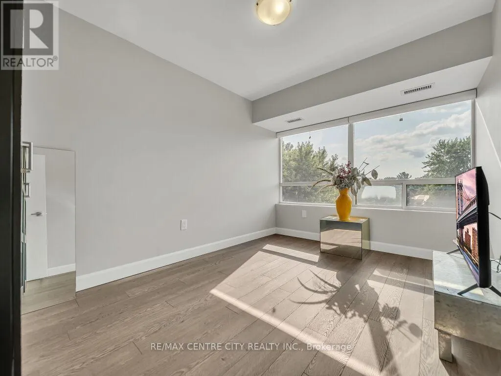 611 - 521 RIVERSIDE DRIVE, #611