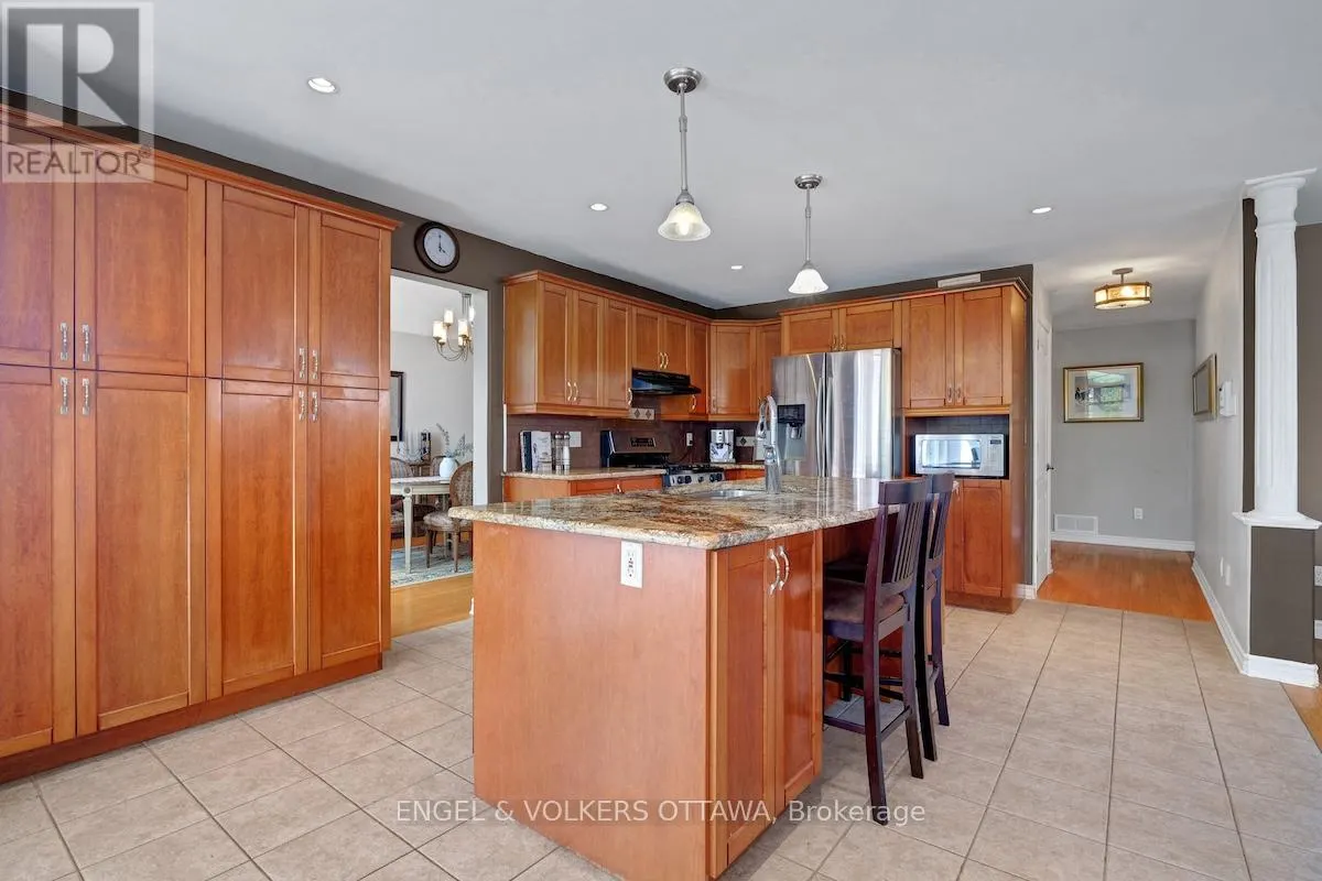 59 FRONTENAC BOULEVARD