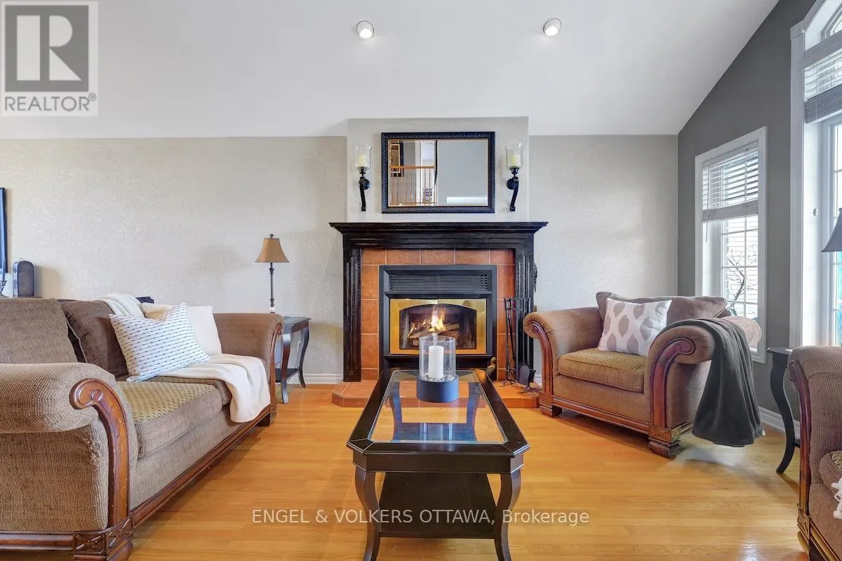 59 FRONTENAC BOULEVARD