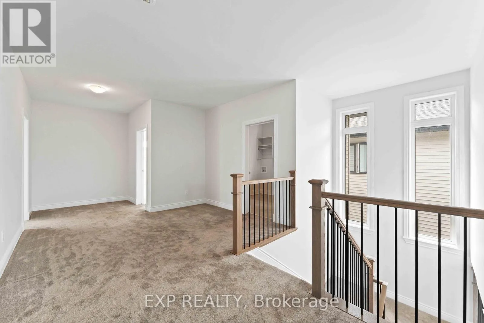 156 FINSBURY AVENUE E