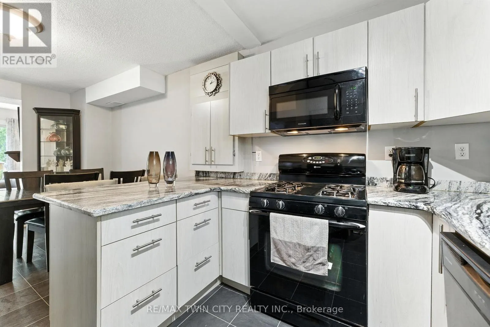 21 D'AUBIGNY ROAD