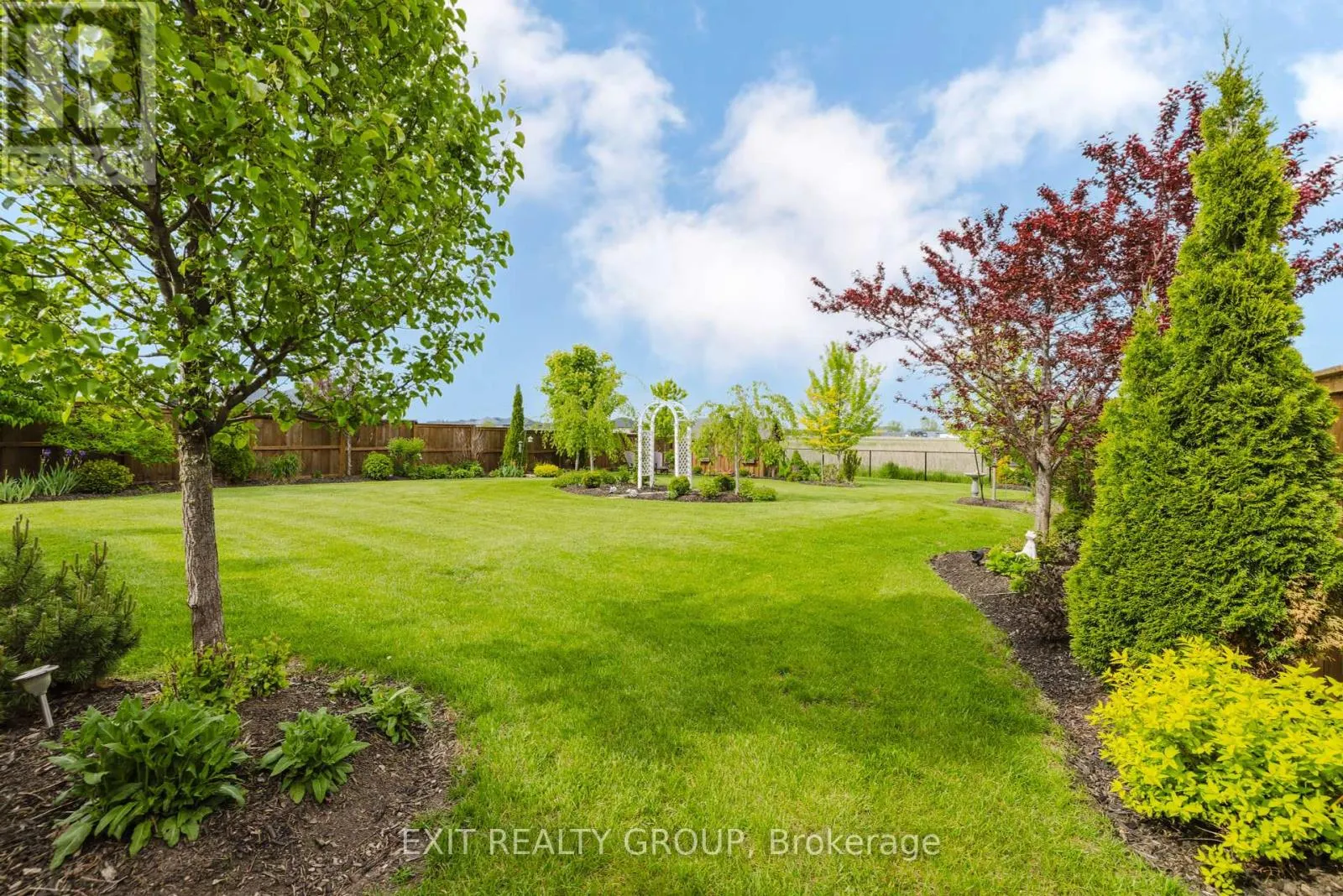 53 HAMPTON RIDGE DRIVE