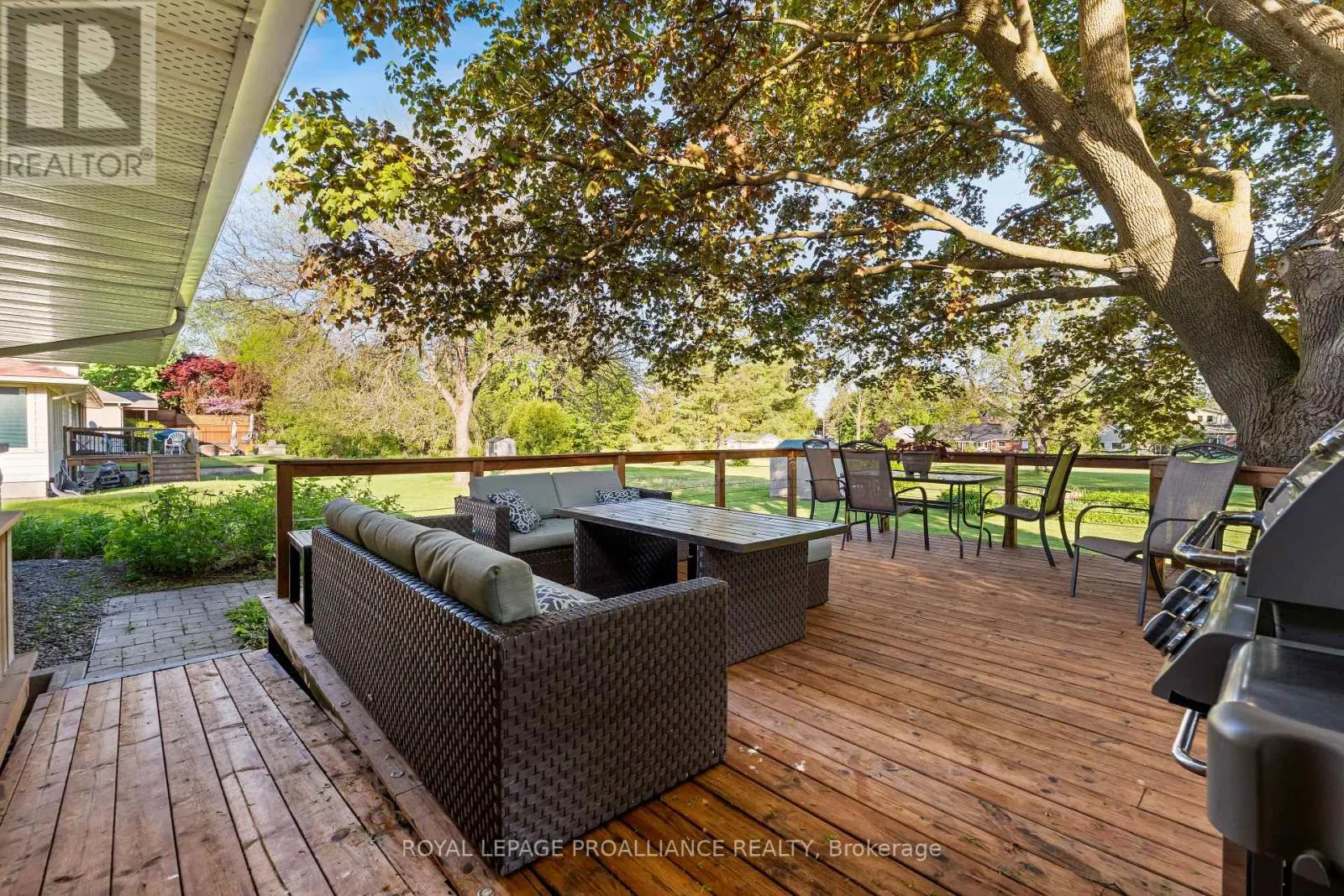 7 HUTTON DRIVE