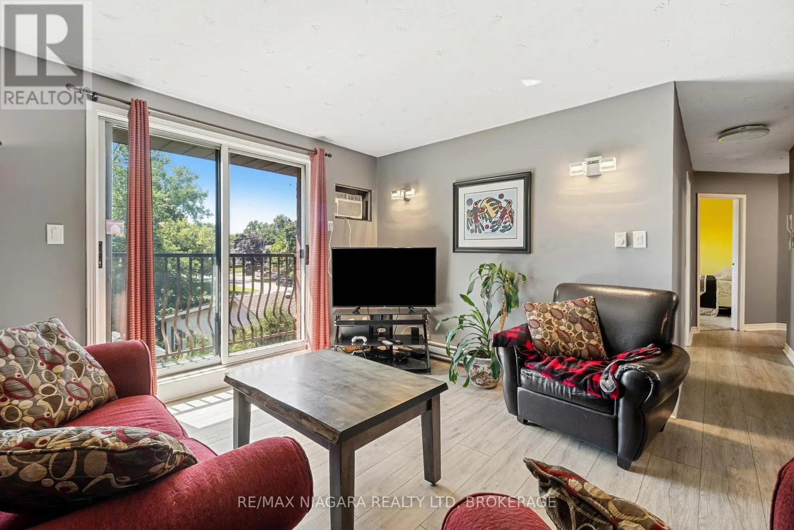 302 - 78 WELLAND STREET N, #302