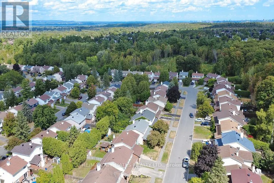 23 TAMBLYN CRESCENT