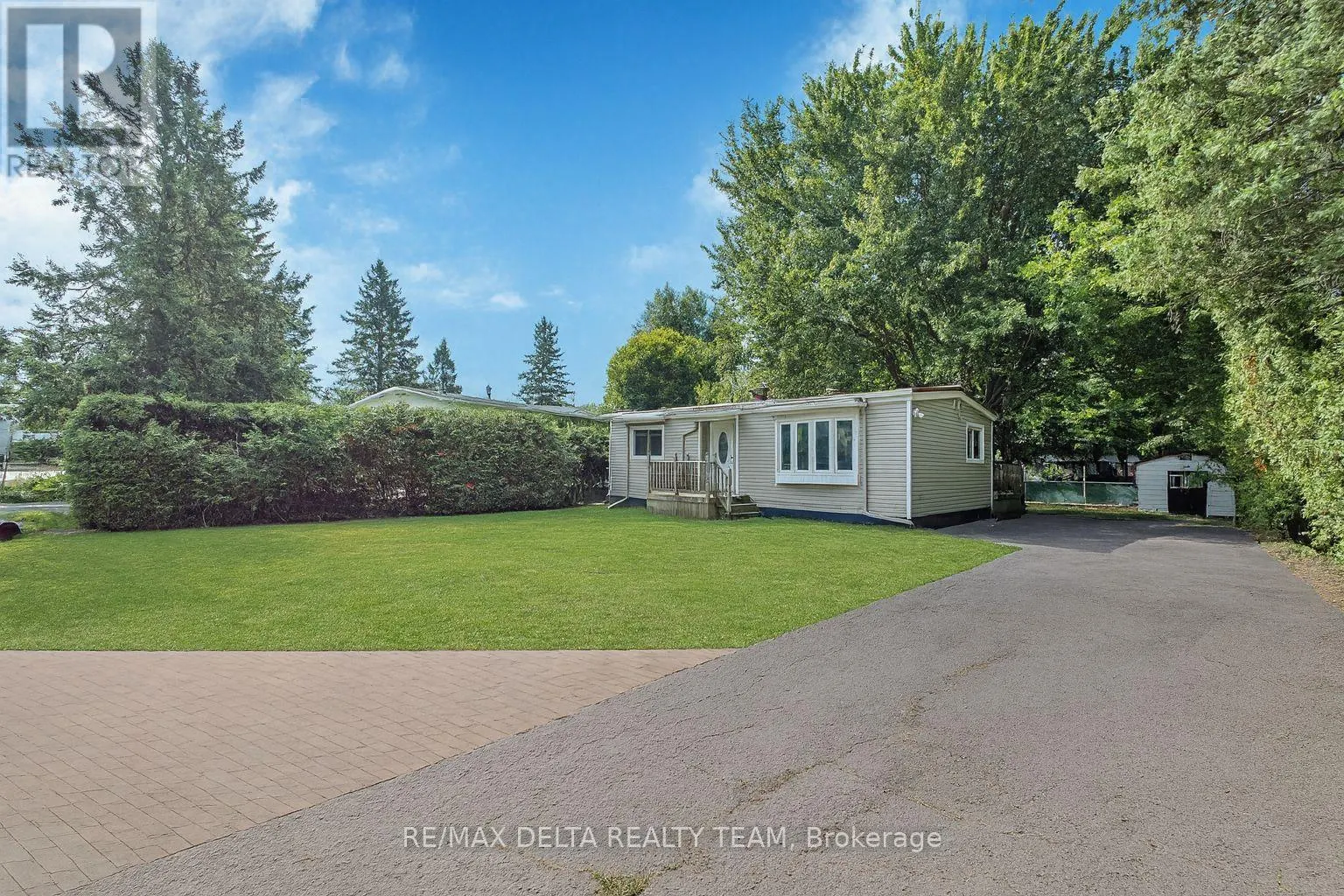 25 FRINGEWOOD DRIVE