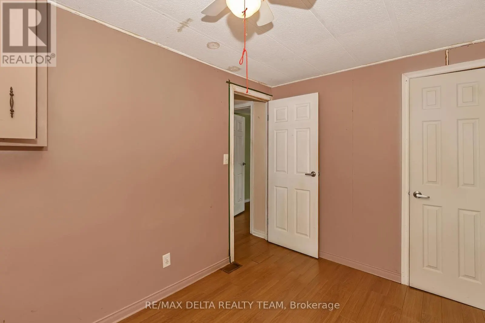 25 FRINGEWOOD DRIVE