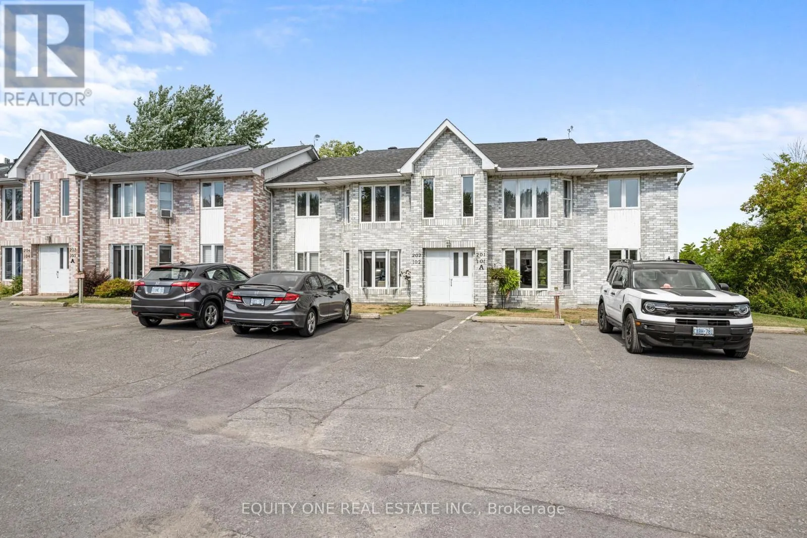 202A - 185 DU COMTE STREET ROAD