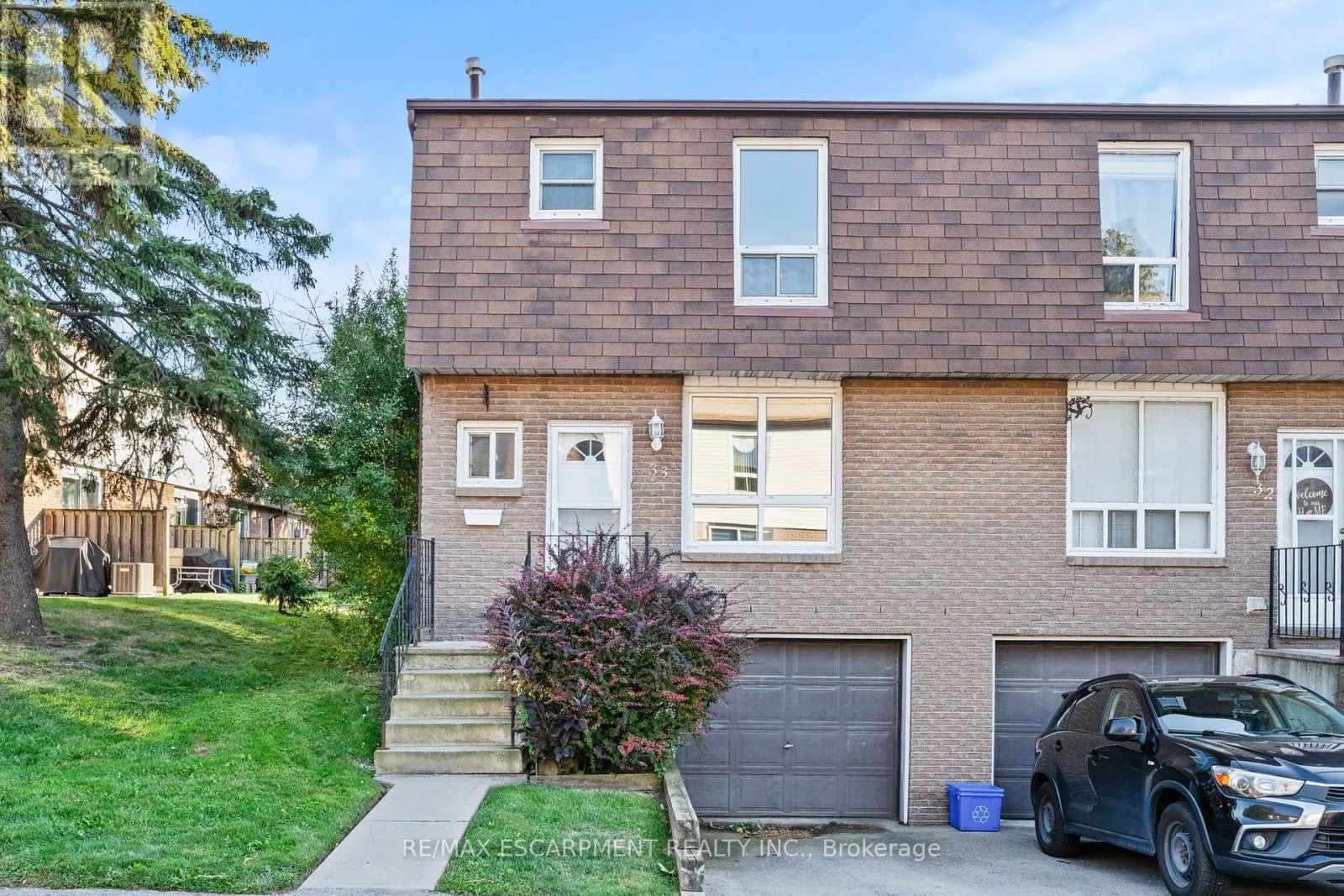 33 - 1301 UPPER GAGE AVENUE