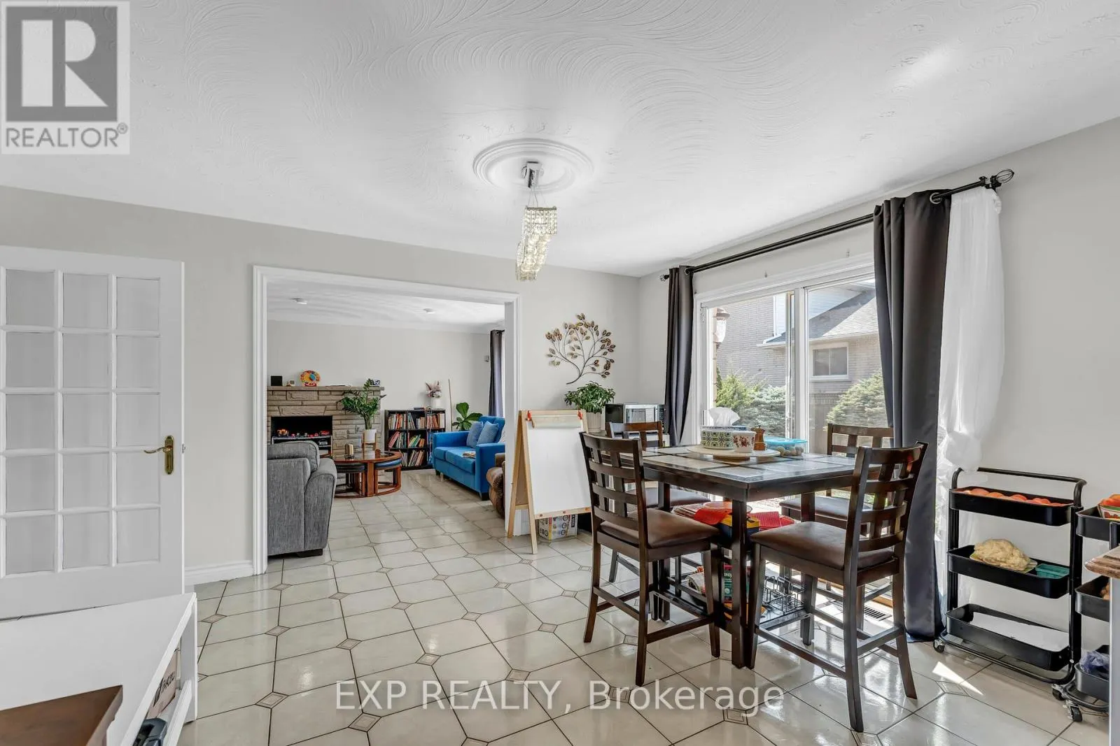 2 GLENCREST AVENUE