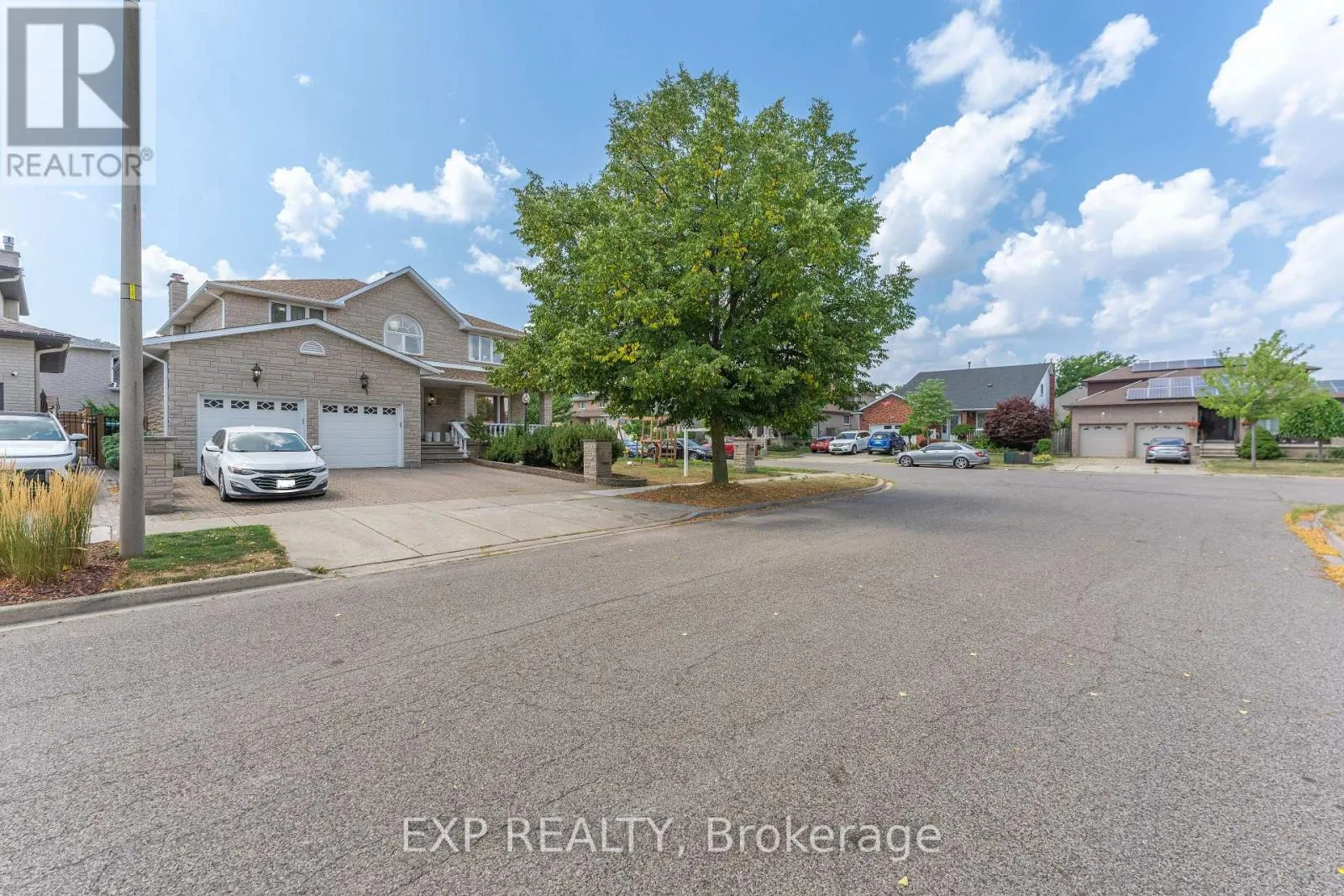 2 GLENCREST AVENUE