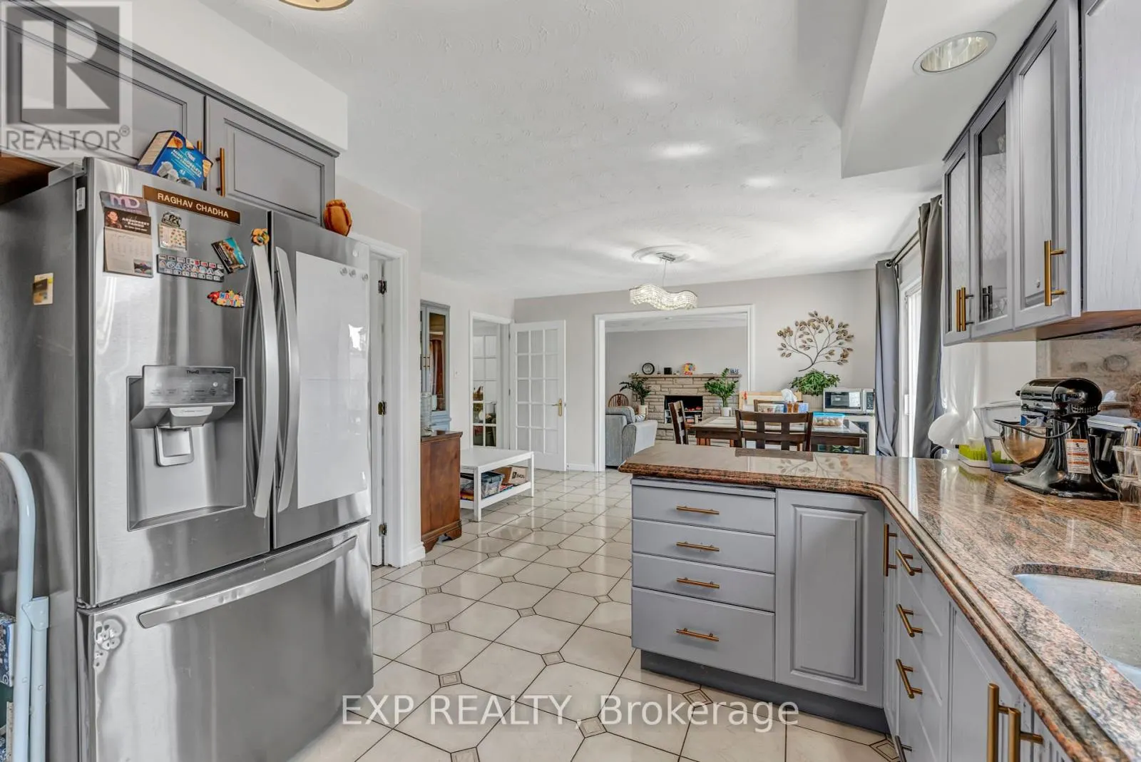 2 GLENCREST AVENUE