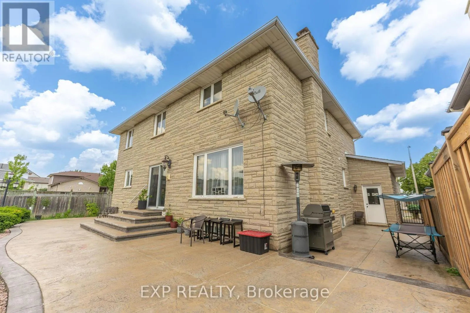 2 GLENCREST AVENUE