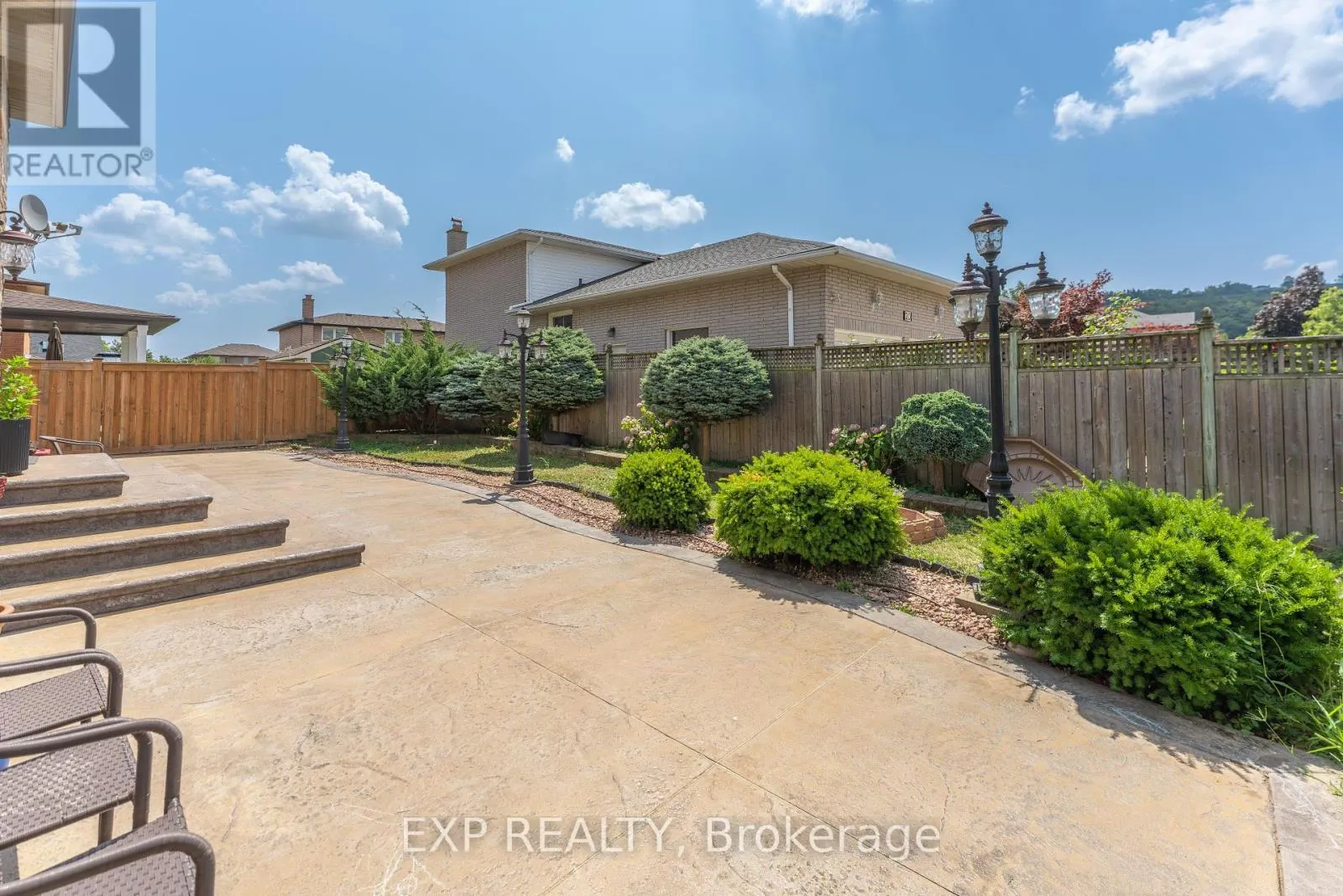 2 GLENCREST AVENUE