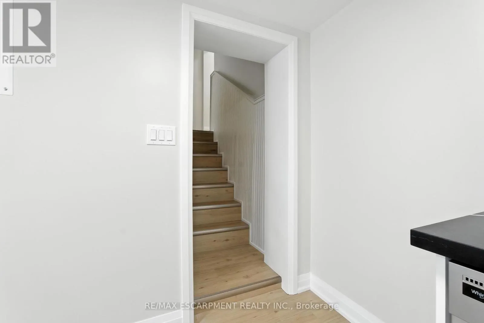 929 UPPER OTTAWA STREET