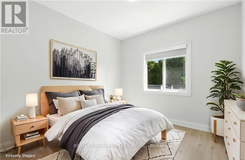 929 UPPER OTTAWA STREET