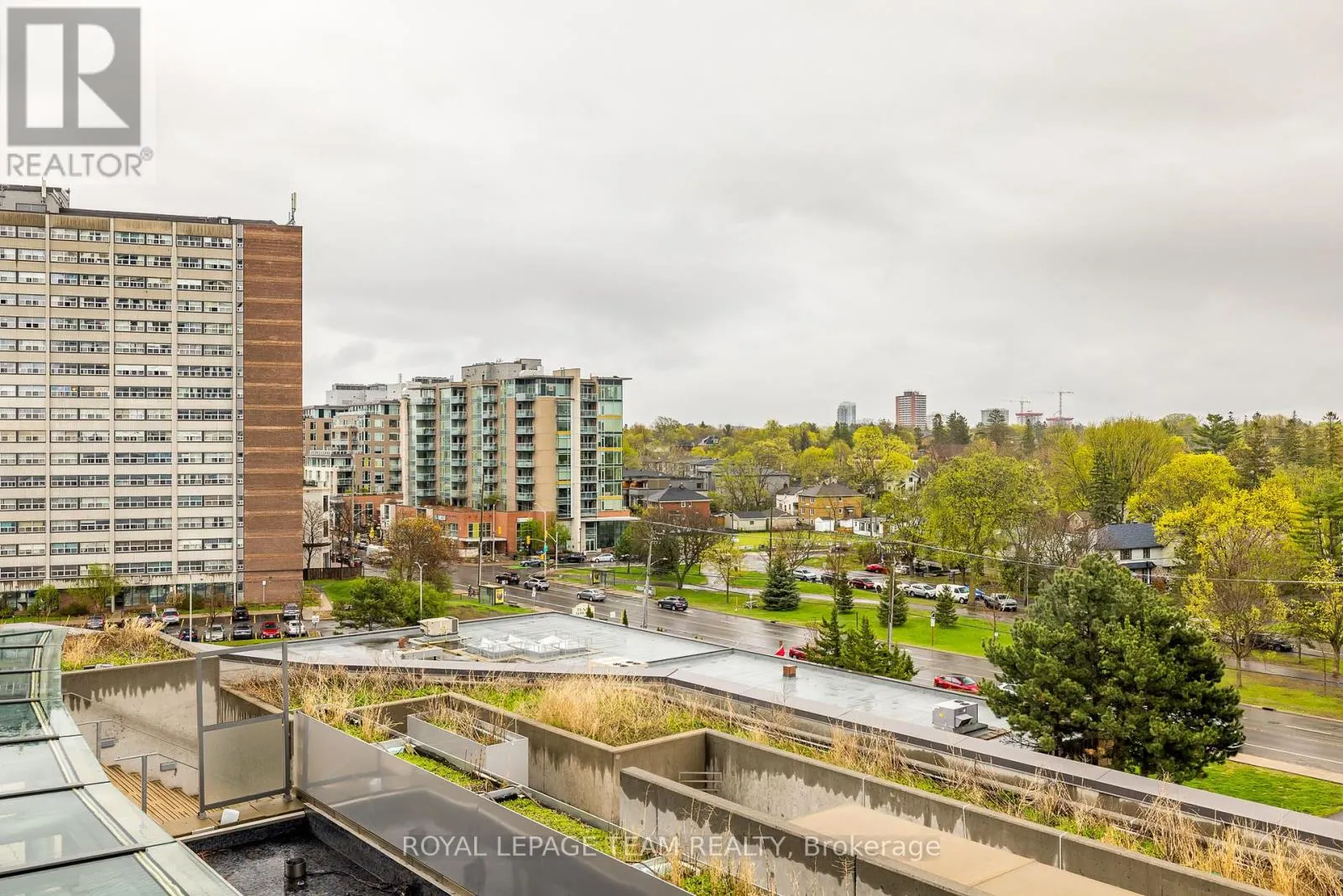 709 - 485 RICHMOND ROAD N