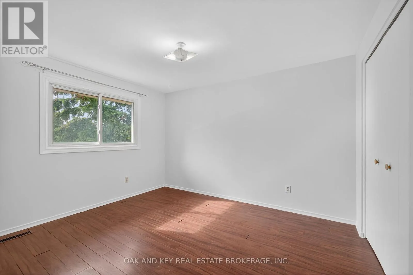800 MONSARRAT AVENUE