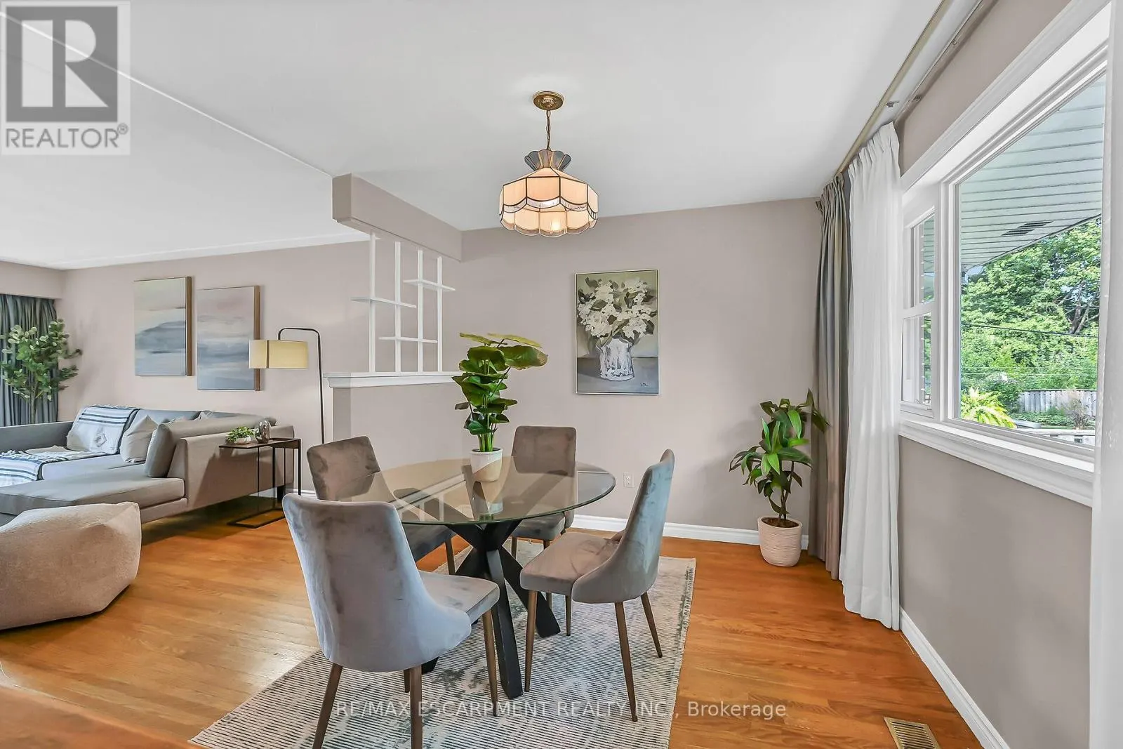 31 BELAIR DRIVE