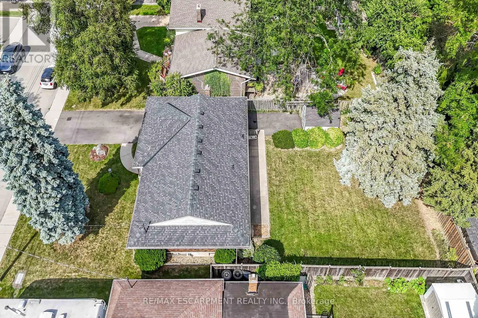 31 BELAIR DRIVE