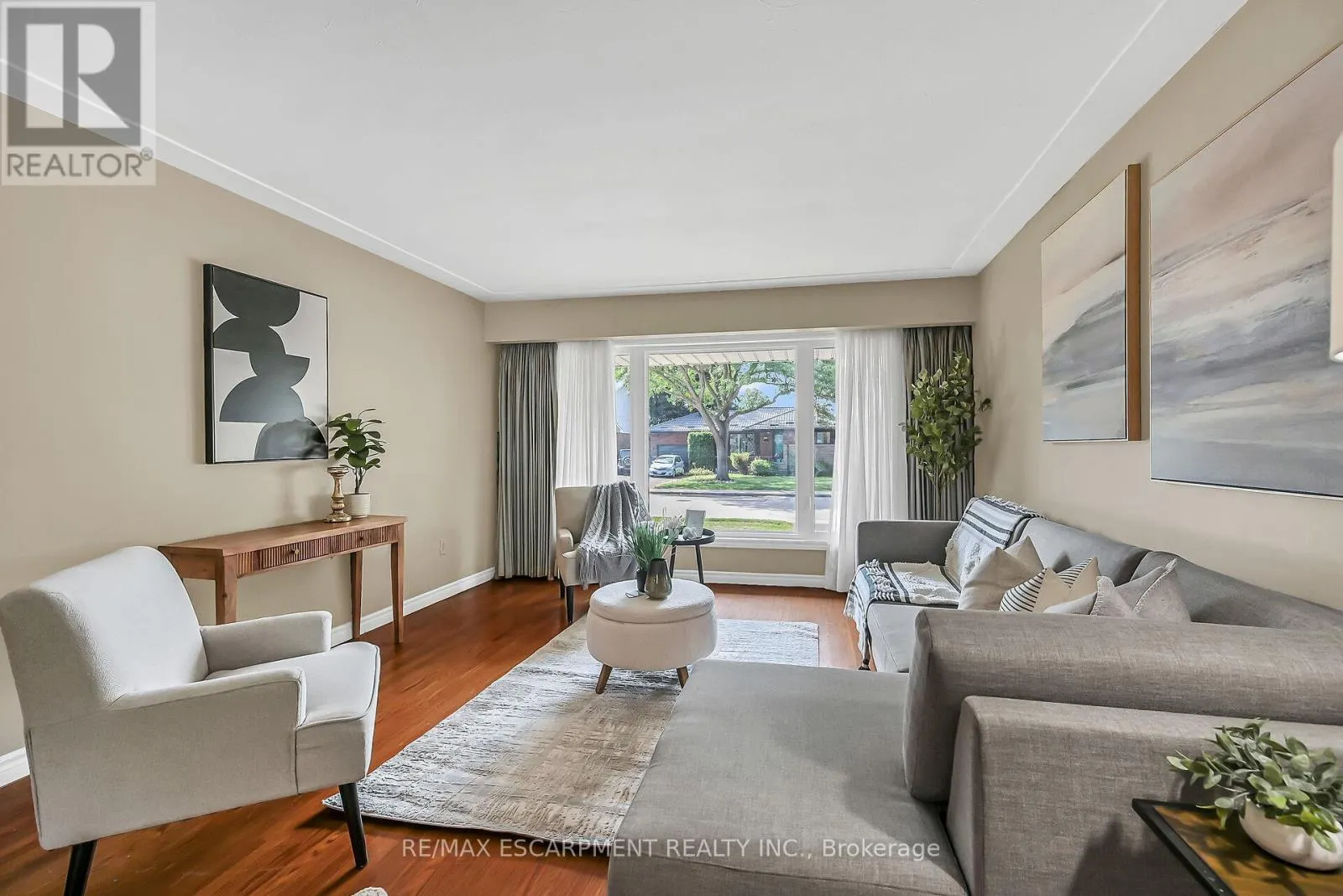 31 BELAIR DRIVE
