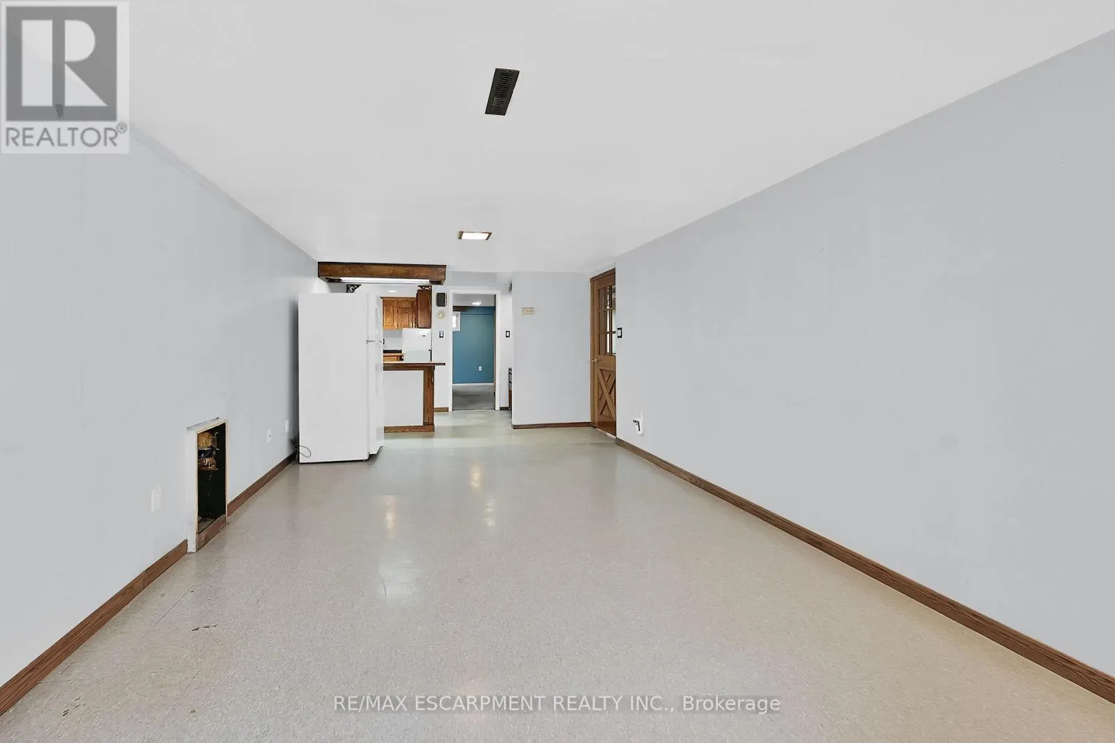 31 BELAIR DRIVE
